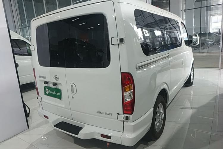 Used SAIC MAXUS Xintu V80 2019 2.0T Plus AMT Aoyuntong Short Wheelbase Ultra-Low Roof 5/6-Seater Rear Right 45 Deg