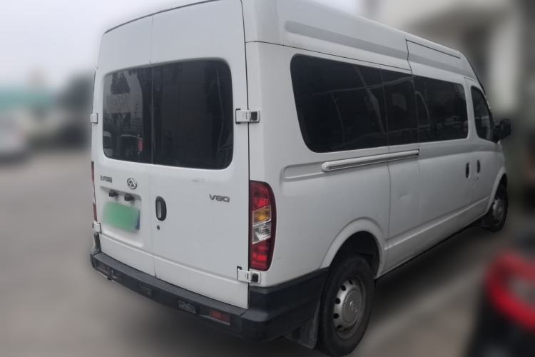 Used SAIC MAXUS Xintu V80 2019 2.5T Classic Model 6-Speed Manual Aotong Long Wheelbase Mid-Height 7-Seater Rear Right 45 Deg
