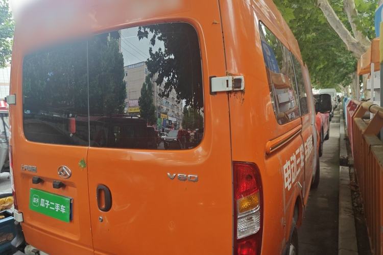 Used SAIC MAXUS Xintu V80 2019 2.5T Classic Edition 6-Speed Manual – Aoyuntong Modified Version Short Wheelbase Mid-Height Roof 5/6 Seats Rear Right 45 Deg