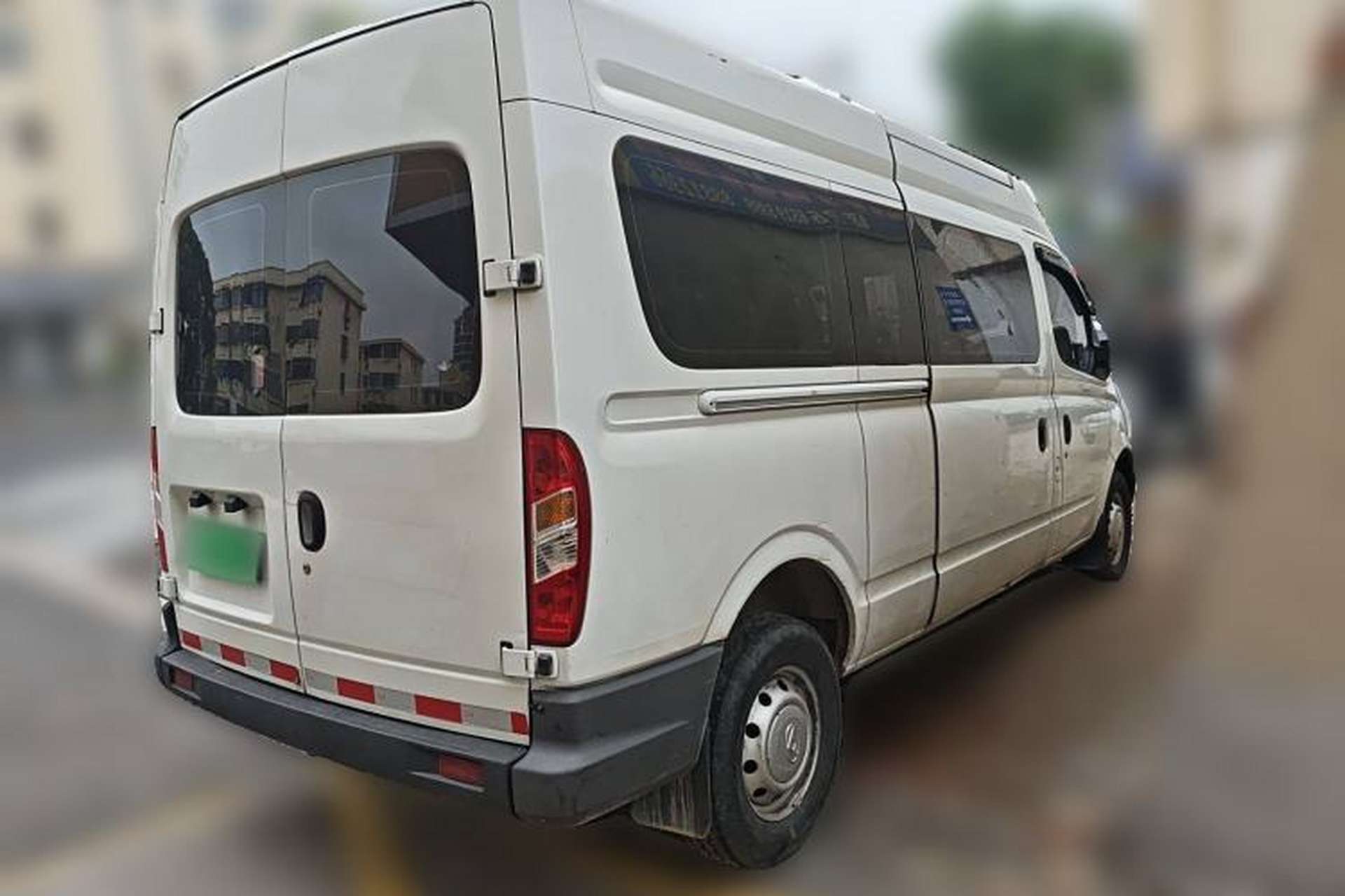 Used SAIC MAXUS Xintu V80 2019 2.5T Classic Model AMT Aoyuntong Long Wheelbase Mid-Roof 7-Seater Rear Right 45 Deg