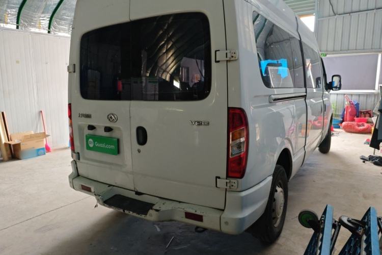 Used SAIC MAXUS Xintu V80 2019 2.5T Classic Model 6-Speed Manual Aotong Long Wheelbase Mid-Height 7-Seater Rear Right 45 Deg