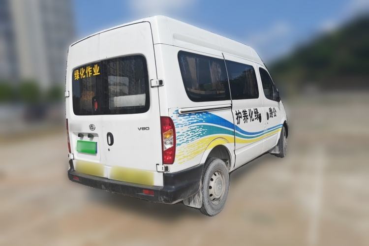 Used SAIC MAXUS Xintu V80 2019 2.5T Classic Edition 6-Speed Manual – Aoyuntong Short Wheelbase Mid-Height Design 5/6 Seats Rear Right 45 Deg