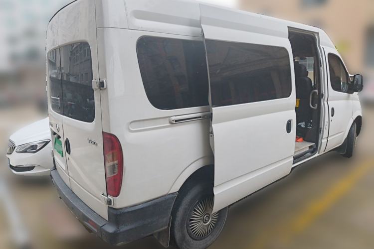 Used SAIC MAXUS Xintu V80 2019 2.5T Classic Version 6-Speed Manual – Aoyuntong Modified Long Wheelbase Mid-Height 7-Seater Rear Right 45 Deg