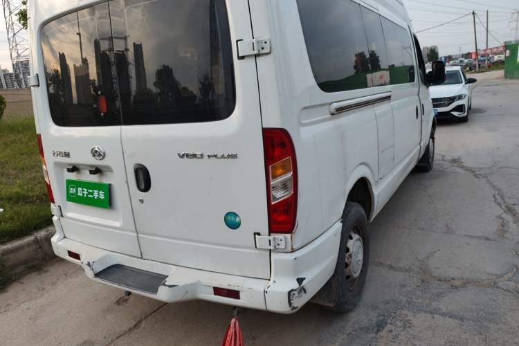 Used SAIC MAXUS Xintu V80 2019 2.0T Plus 6-speed Manual – Aotong Long Wheelbase Mid-Height 7-Seater Rear Right 45 Deg
