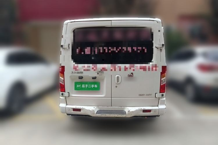 Used SAIC MAXUS Xintu V80 2019 2.0T Plus AMT Aoyuntong Short Wheelbase Ultra-Low Roof 5/6-Seater Rear