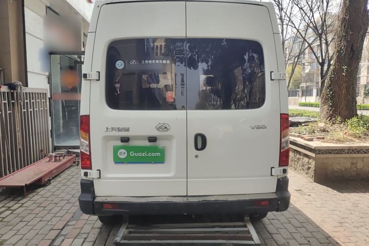 Used SAIC MAXUS Xintu V80 2019 2.5T Classic Edition 6-Speed Manual – Aoyuntong Short Wheelbase Mid-Height Design 5/6 Seats Rear