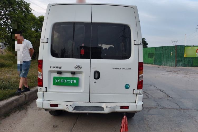 Used SAIC MAXUS Xintu V80 2019 2.0T Plus 6-speed Manual – Aotong Long Wheelbase Mid-Height 7-Seater Rear