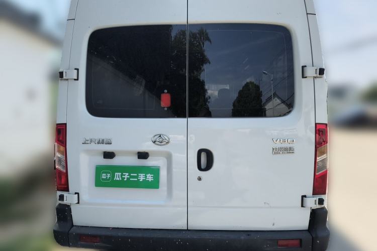 Used SAIC MAXUS Xintu V80 2019 2.5T Classic Version 6-Speed Manual – Aoyuntong Modified Long Wheelbase Mid-Height 7-Seater Rear