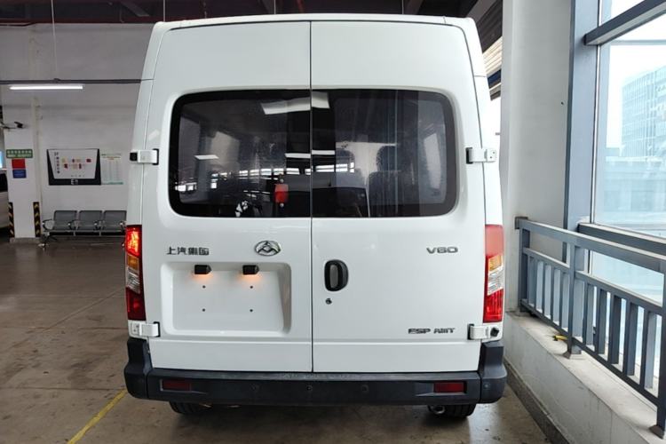 Used SAIC MAXUS Xintu V80 2019 2.5T Classic AMT Aoyuntong Short Wheelbase Mid-Roof 5/6-Seater Rear