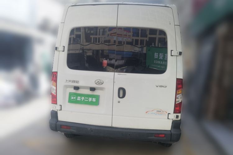 Used SAIC MAXUS Xintu V80 2019 2.5T Classic Model 6-Speed Manual Aotong Long Wheelbase Mid-Height 7-Seater Rear