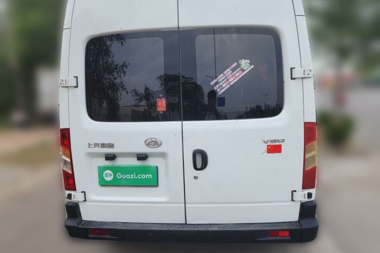 Used SAIC MAXUS Xintu V80 2019 2.5T Classic Model 6-Speed Manual Aotong Long Wheelbase Mid-Height 7-Seater Rear
