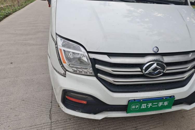 Used SAIC MAXUS Xintu V80 2019 2.0T Plus 6-speed Manual – Aotong Long Wheelbase Mid-Height 7-Seater Right Front Headlight