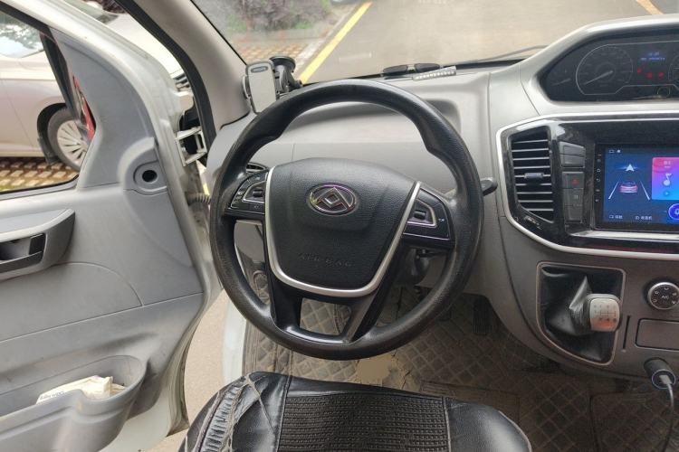 Used SAIC MAXUS Xintu V80 2019 2.5T Classic Edition 6-Speed Manual – Aoyuntong Short Wheelbase Mid-Height Design 5/6 Seats Steering Wheel