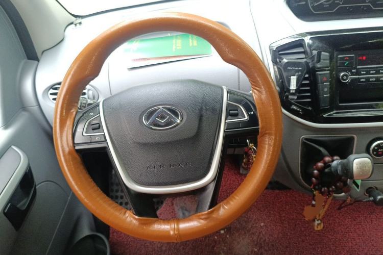 Used SAIC MAXUS Xintu V80 2019 2.5T Classic Edition 6-Speed Manual – Aoyuntong Short Wheelbase Mid-Height Design 5/6 Seats Steering Wheel