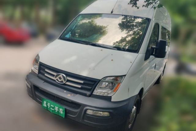 Ojetý SAIC MAXUS Xintu V80 2019 2.5T Classic Model AMT Aoyuntong Long Wheelbase High-Roof 7-Seater