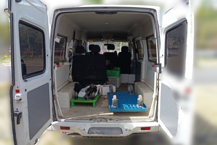 Used SAIC MAXUS Xintu V80 2019 2.0T Plus 6-Speed Manual – Aoyuntong Short Wheelbase Ultra-Low Roof 5/6-Seater Trunk