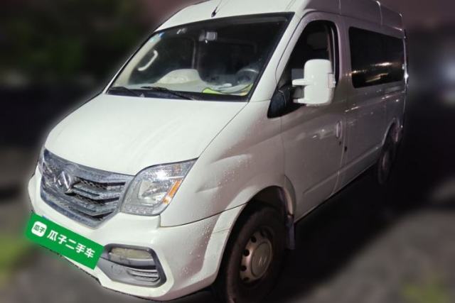 Used SAIC MAXUS Xintu V80 2019 2.0T Plus AMT Aoyuntong Short Wheelbase Mid-Roof 5/6-Seater
