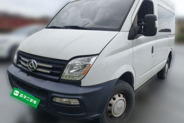Used SAIC MAXUS Xintu V80 2019 Datong 2.5-ton diesel, 6 seats, dimensions 4950×1998×2345 mm