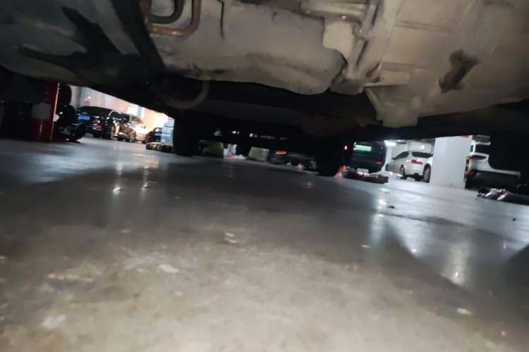 Used SAIC MAXUS Xintu V80  Chassis Front