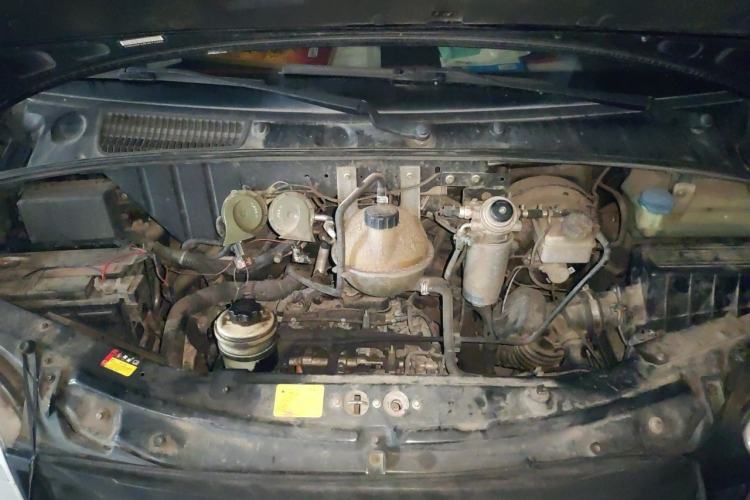 Used SAIC MAXUS Xintu V80  Engine Bay