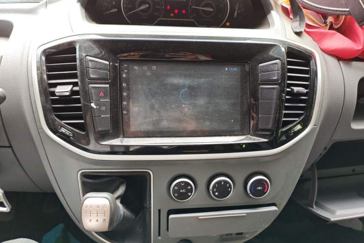Used SAIC MAXUS Xintu V80  Audio And AC Panel