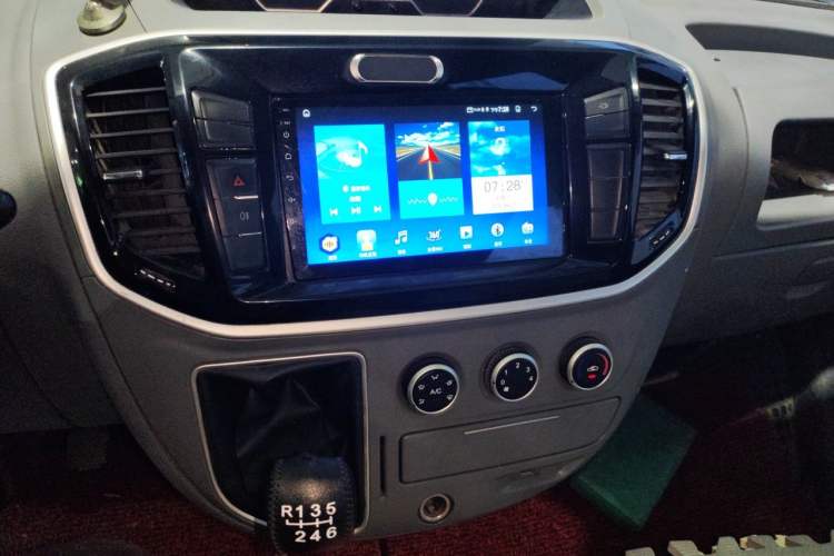 Used SAIC MAXUS Xintu V80  Audio And AC Panel