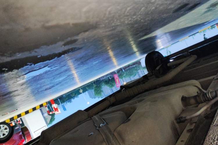 Used SAIC MAXUS Xintu V80  Chassis Front Right