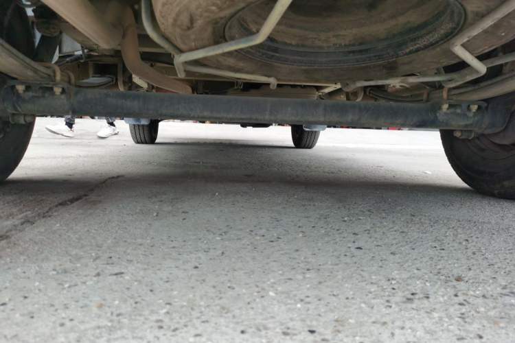 Used SAIC MAXUS Xintu V80  Chassis Rear