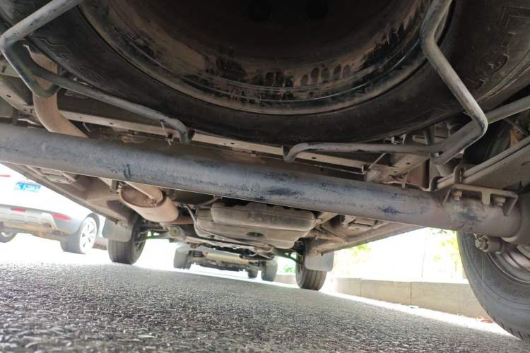 Used SAIC MAXUS Xintu V80  Chassis Rear