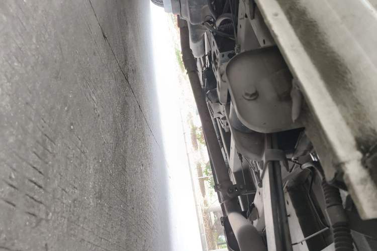 Used SAIC MAXUS Xintu V80  Chassis Rear Left