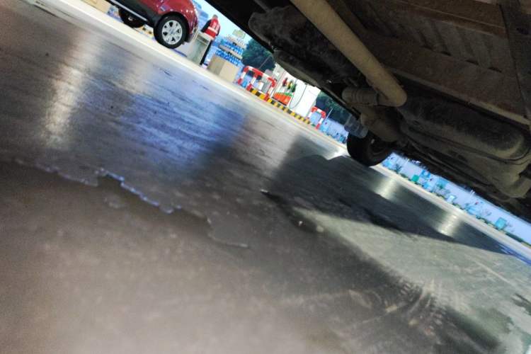 Used SAIC MAXUS Xintu V80  Chassis Rear Right