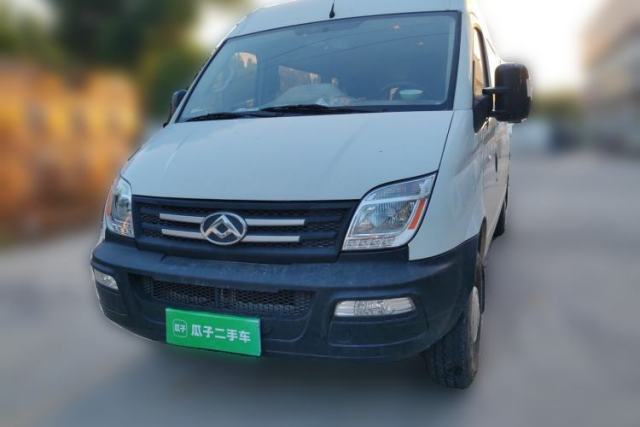 SAIC MAXUS Xintu V80 2020 Datong V80 long-wheelbase, medium-roof, single-tire, 2.5L diesel seven-seater version usado