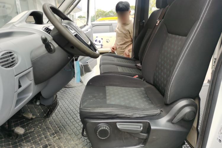 Used SAIC MAXUS Xintu V80  Driver Seat