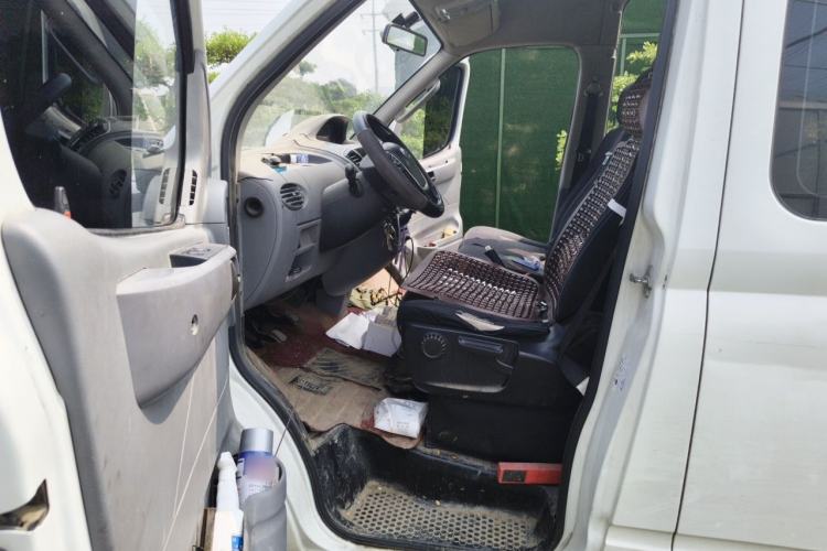 Used SAIC MAXUS Xintu V80  Driver Seat