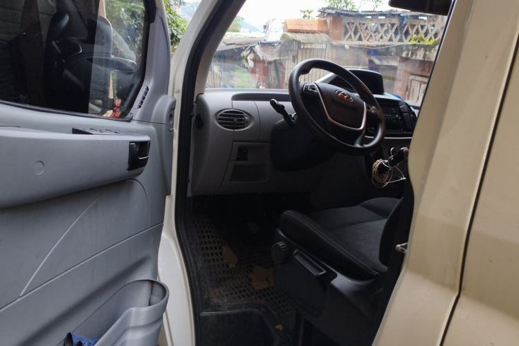 Used SAIC MAXUS Xintu V80  Driver Seat