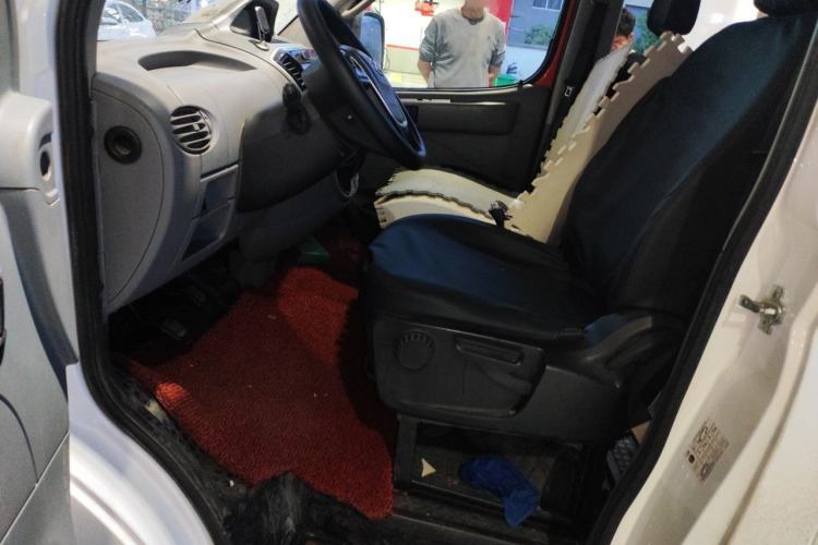 Used SAIC MAXUS Xintu V80  Driver Seat