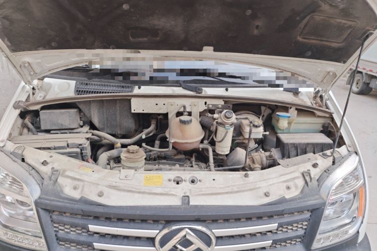 Used SAIC MAXUS Xintu V80  Engine Bay