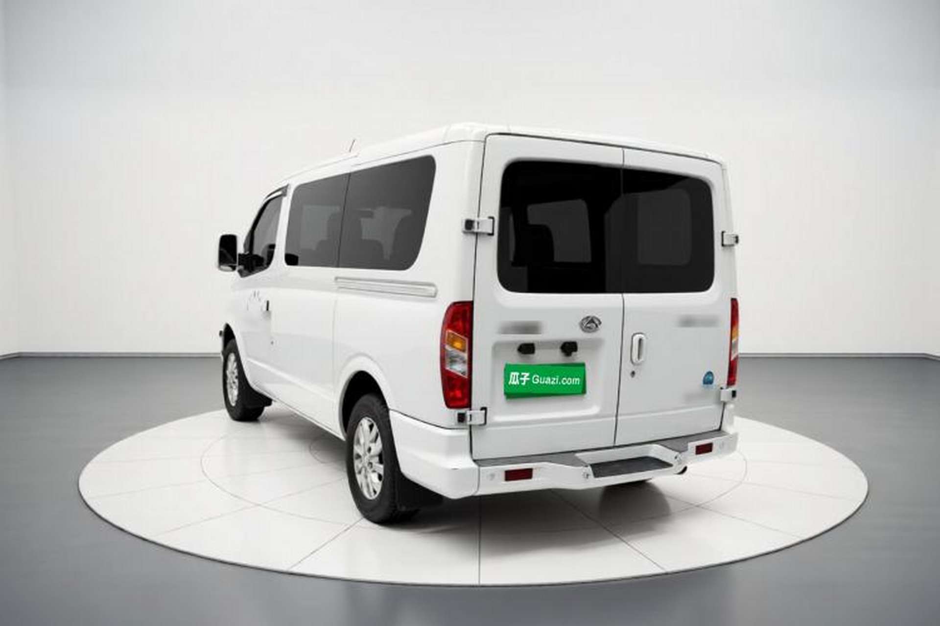 Used SAIC MAXUS Xintu V80 2020 2.0T AMT PLUS City Edition Short Wheelbase Ultra-Low Roof 5/6-Seater Exterior 3