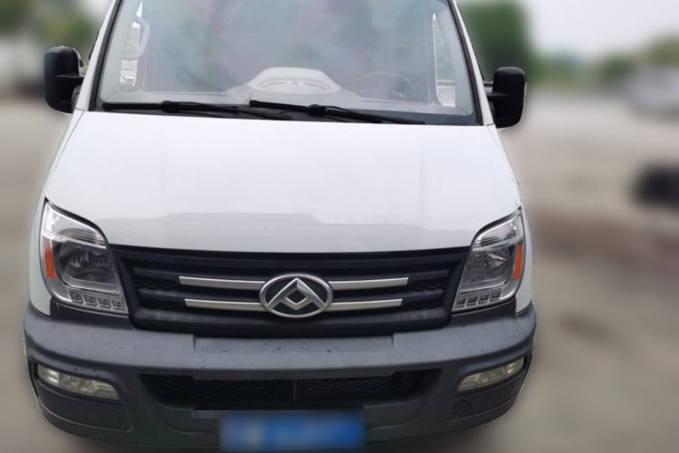 Used SAIC MAXUS Xintu V80  Front