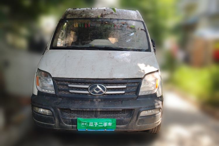 Used SAIC MAXUS Xintu V80 2020 2.5T Manual Classic City Delivery King Long Wheelbase Mid-Height 2/3 Seats Front