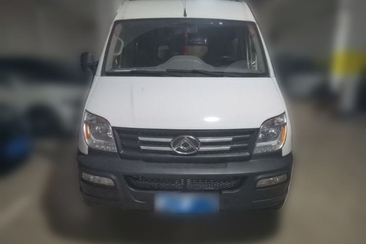 Used SAIC MAXUS Xintu V80 2020 2.5T Manual Classic City Delivery King Long Wheelbase Mid-Height 2/3 Seats Front