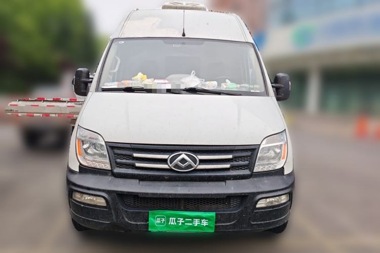 Used SAIC MAXUS Xintu V80 2020 2.5T Manual Classic City Delivery King Long Wheelbase High Roof – 2/3 Seats Front