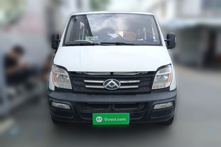 Used SAIC MAXUS Xintu V80  Front
