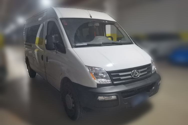 Used SAIC MAXUS Xintu V80 2020 2.5T Manual Classic City Delivery King Long Wheelbase Mid-Height 2/3 Seats Front Right 45 Deg