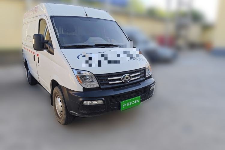 Used SAIC MAXUS Xintu V80 2020 2.5T Manual Classic City Delivery King Short Wheelbase Mid-Roof Design 2/3 Seats Front Right 45 Deg