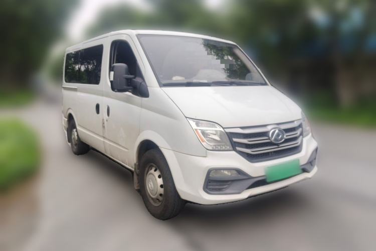 Used SAIC MAXUS Xintu V80 2020 2.0T Manual PLUS City Edition Short Wheelbase Ultra-Low Roof 5/6 Seats Front Right 45 Deg