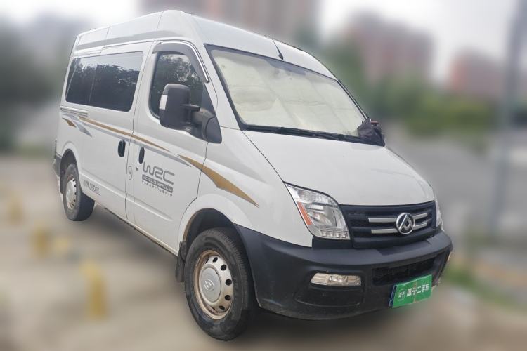 Used SAIC MAXUS Xintu V80 2020 2.5T Manual Classic City Delivery King Short Wheelbase Mid-Roof Design 2/3 Seats Front Right 45 Deg