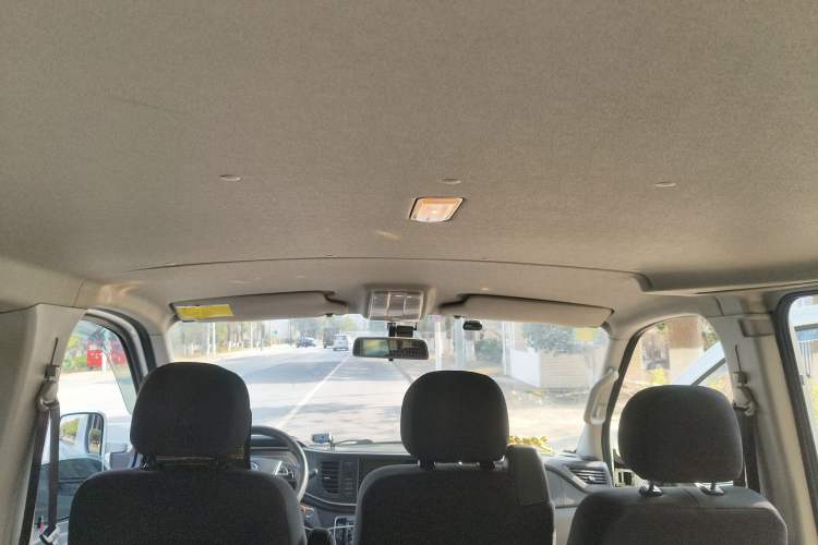 Used SAIC MAXUS Xintu V80 2020 2.0T AMT PLUS City Edition Short Wheelbase Ultra-Low Roof 5/6-Seater Headliner