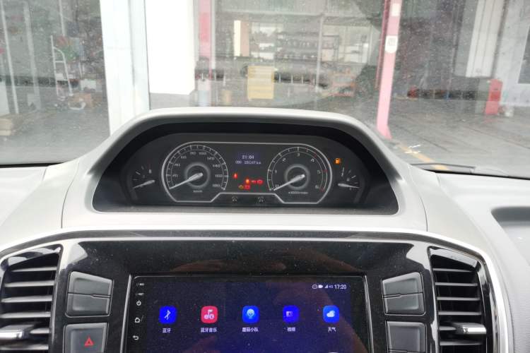 Used SAIC MAXUS Xintu V80  Instrument Cluster
