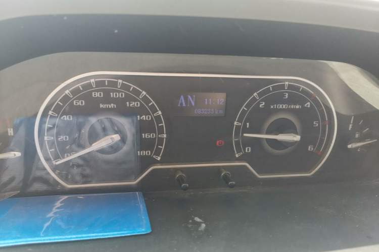 Used SAIC MAXUS Xintu V80 2020 2.0T AMT PLUS City Edition Short Wheelbase Ultra-Low Roof—7/8/9-Seater Instrument Cluster
